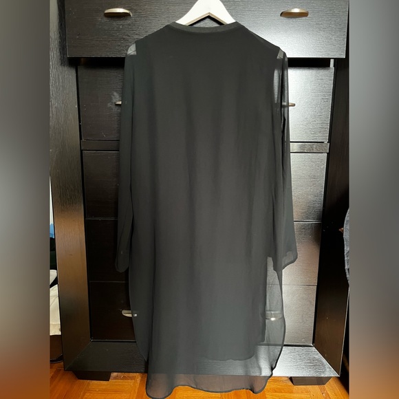 Long sleeve cotton shirt with sheer long overlay. - Picture 2 of 3